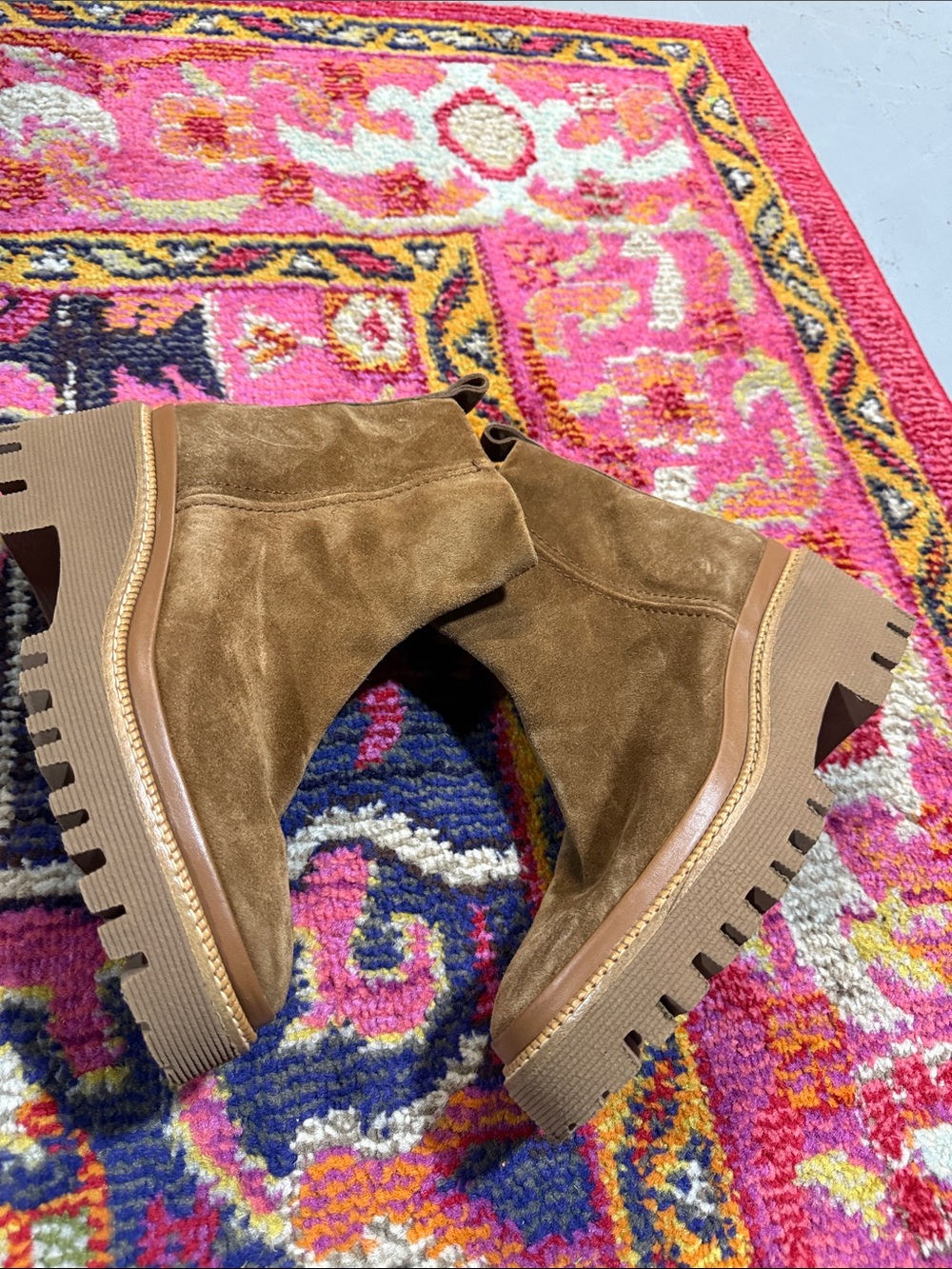 Steve Madden suede boots size 8